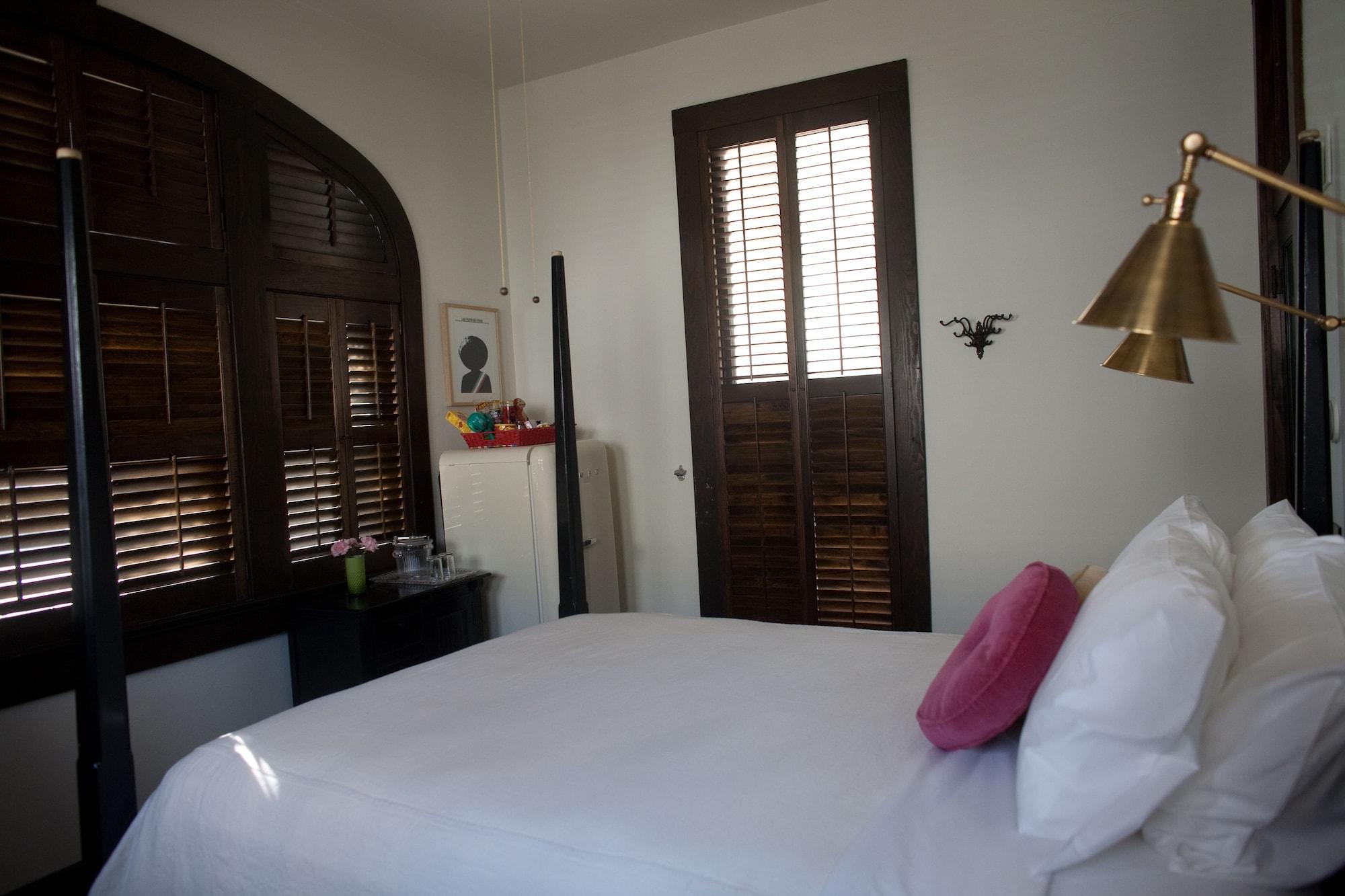 Hotel Havana Сан-Антонио Экстерьер фото
